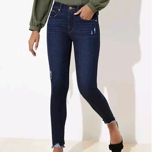 Loft Womens Curvy Slightly Distressed Raw/Hemline Denim Jeans